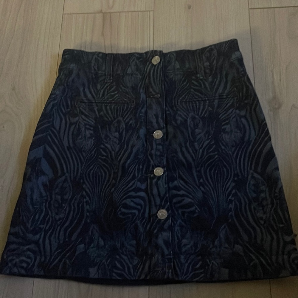 7 For All Mankind Full Front Button Dark Wash Denim Skirt Womens Size 26